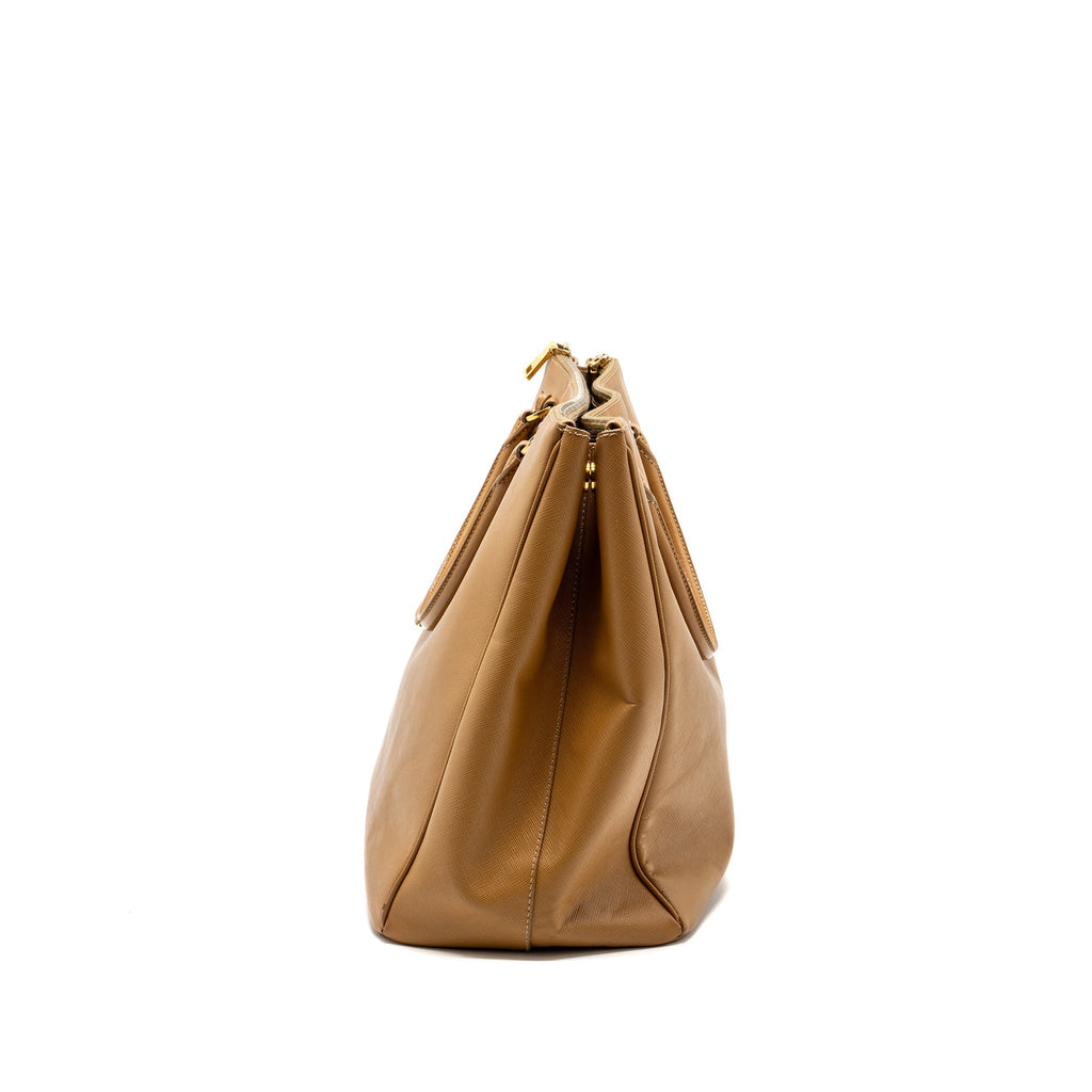 prada-x-large-double-zip-tote-bag-saffiano-calfskin-leather-caramel-ghw