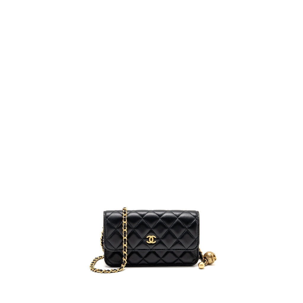 chanel-pearl-crush-mini-wallet-on-chain-lambskin-black-ghwmicrochip