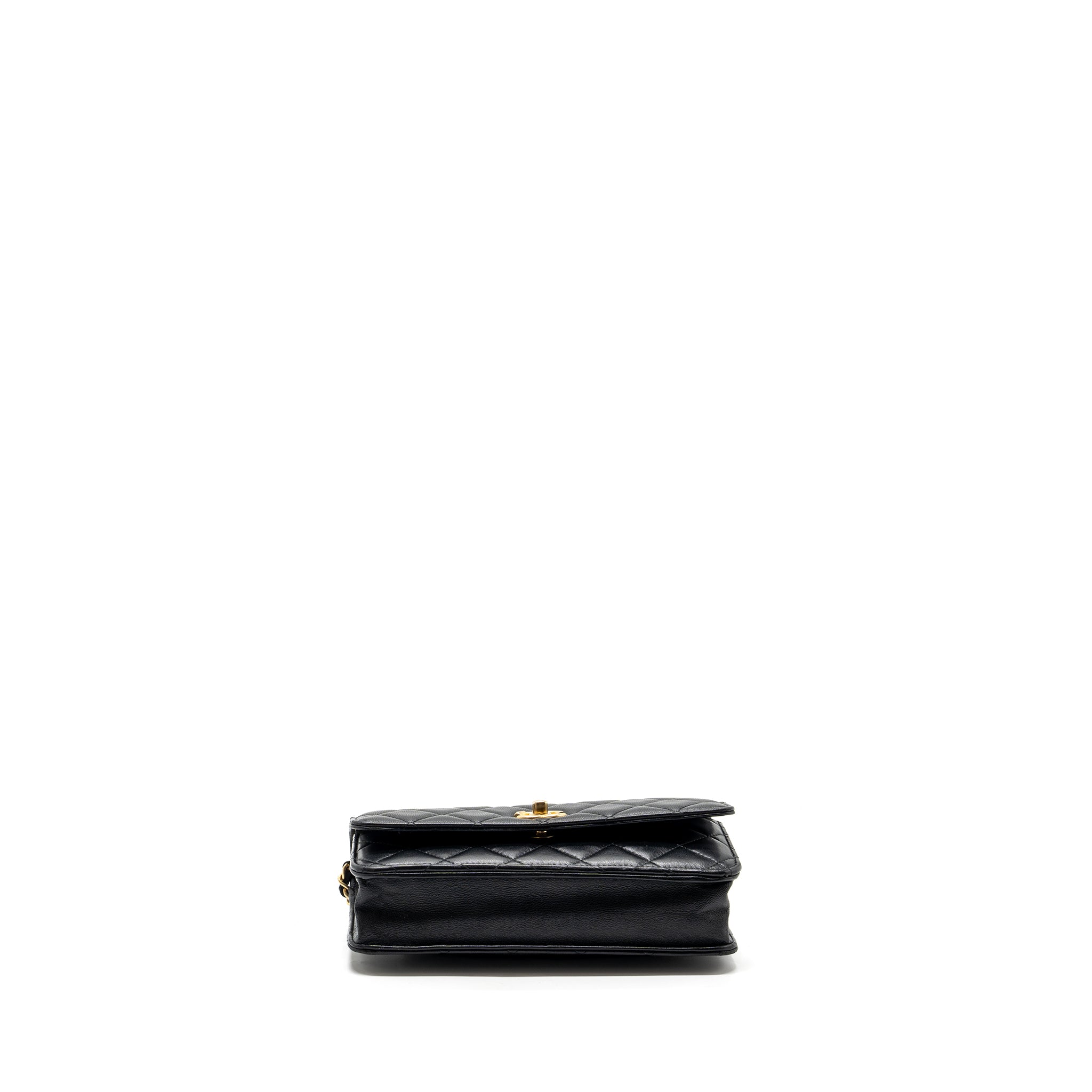 chanel-pearl-crush-wallet-on-chain-lambskin-black-ghwmicrochip