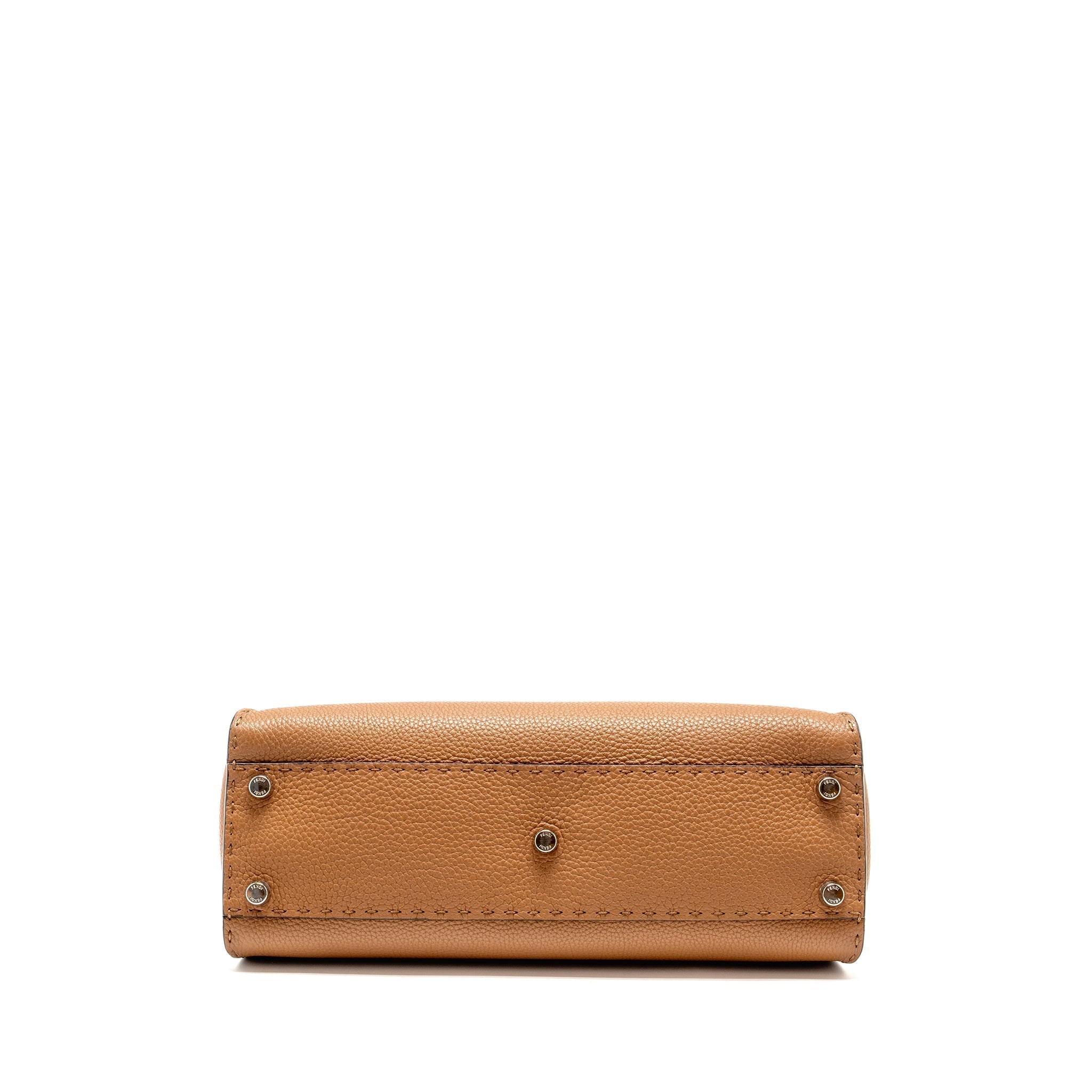 fendi-medium-peekaboo-tote-bag-grained-calfskin-caramel-shw-2
