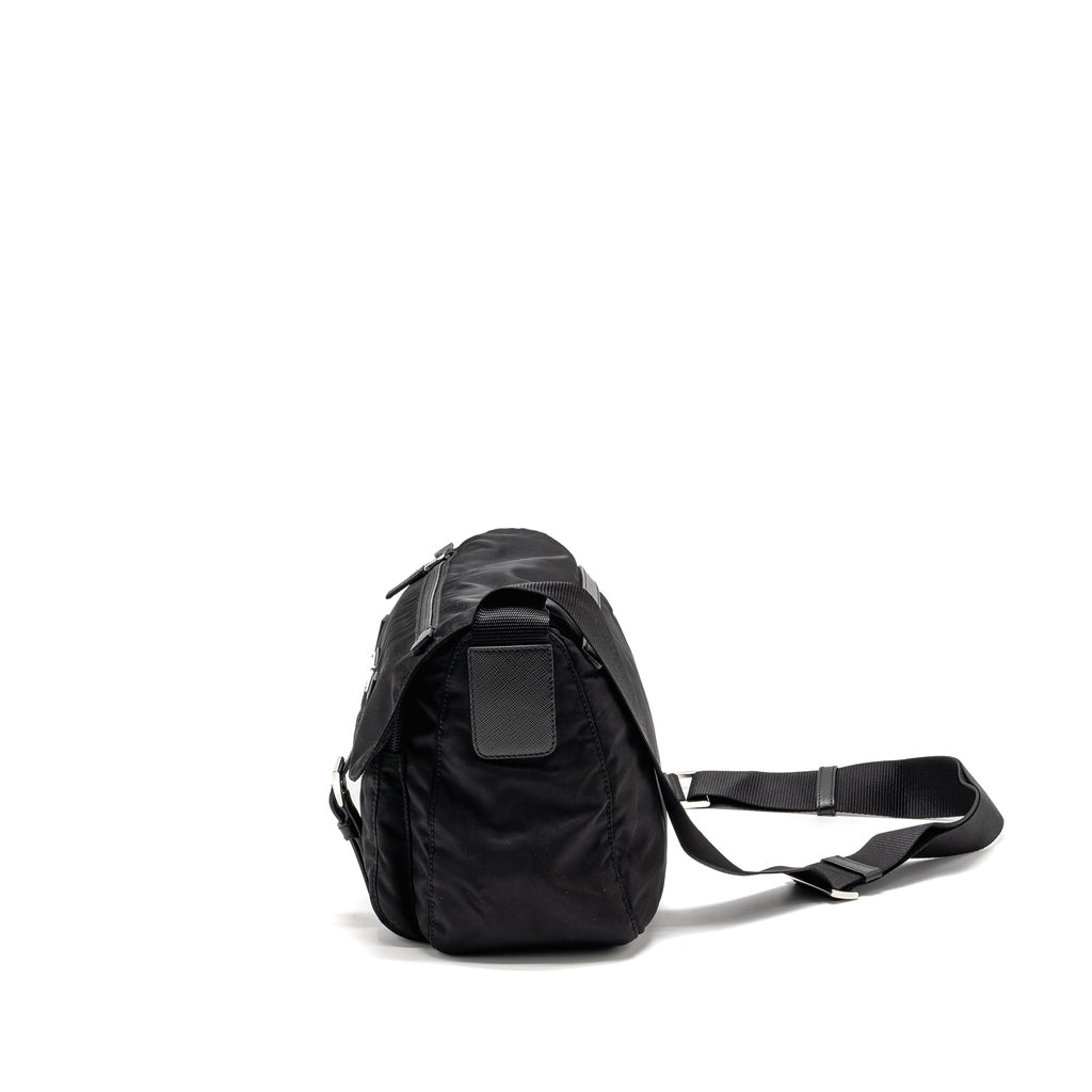 prada-messenger-bag-re-nylon-black-shw-copy