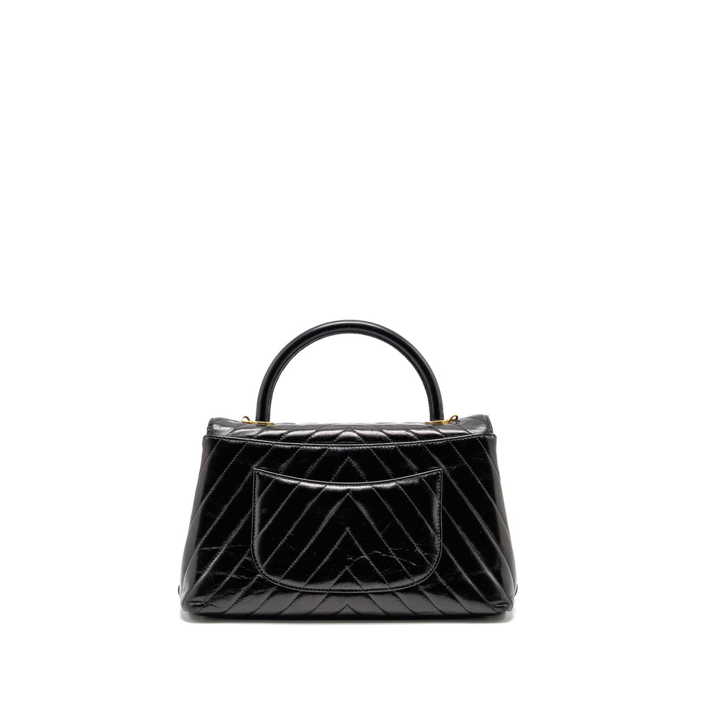 chanel-medium-coco-handle-chevron-calfskin-black-ghw-copy