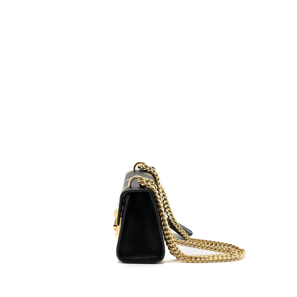 gucci-padlock-chain-bag-bee-print-calfskin-black-ghw