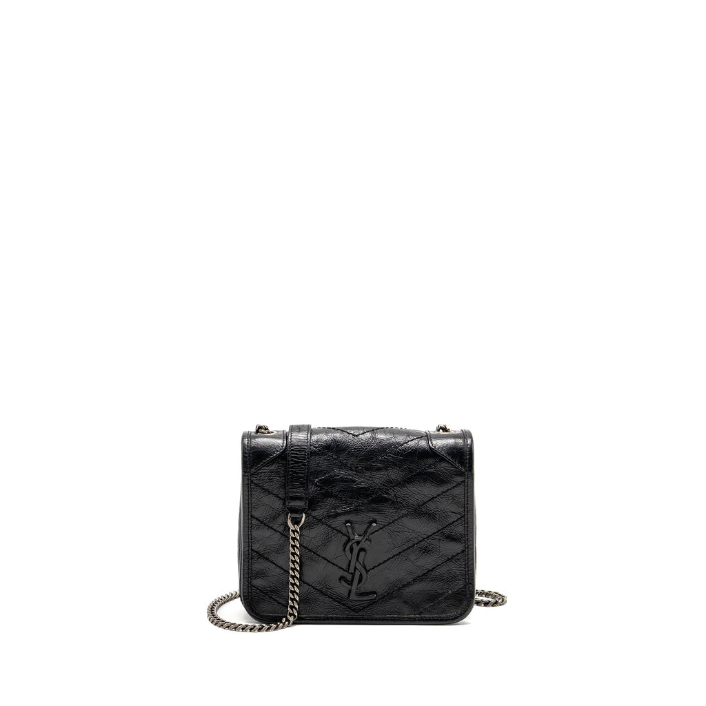 saint-laurent-ysl-niki-chain-wallet-crinkled-calfskin-black-shw