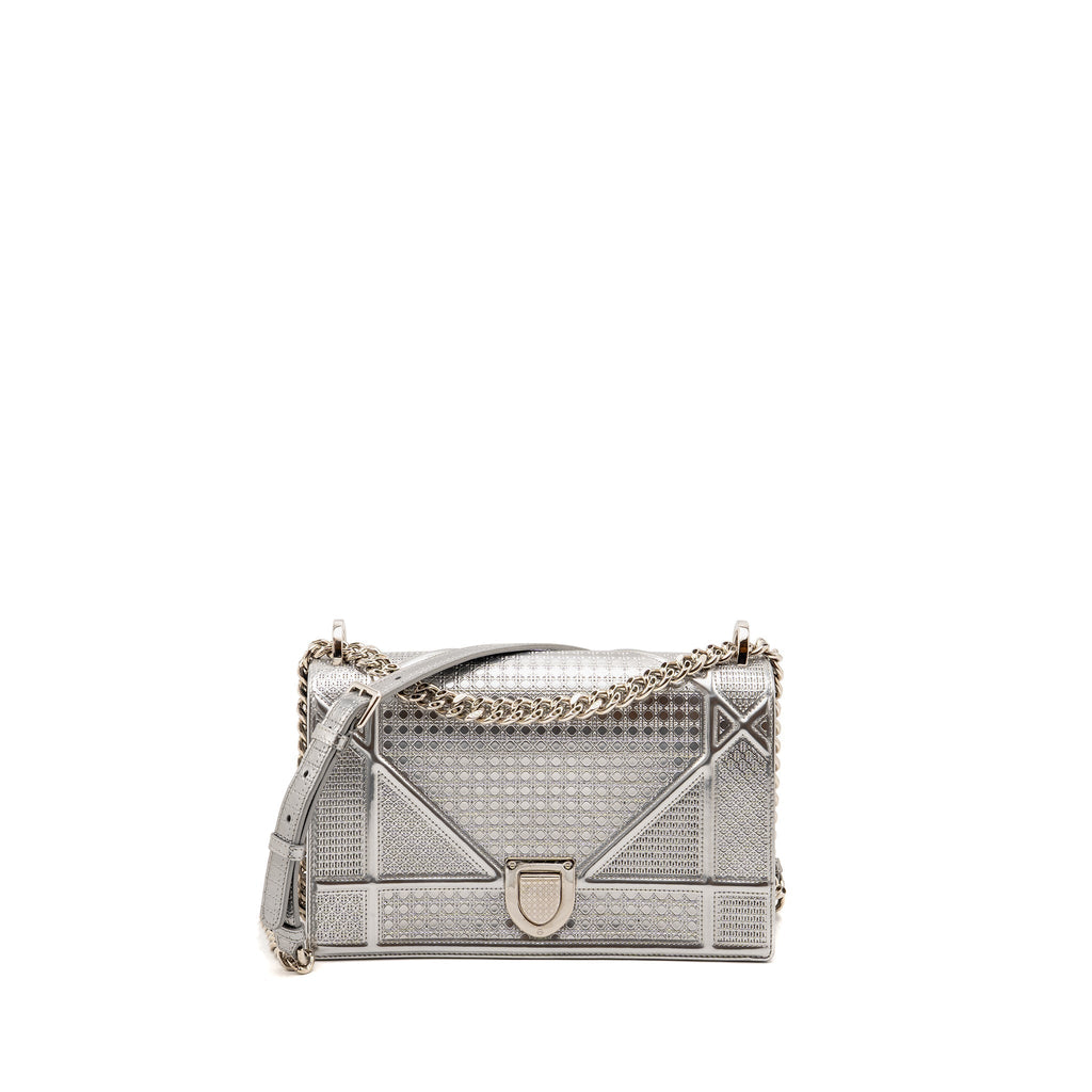 dior-diorama-flap-bag-patent-micro-cannage-leather-metallic-silver-shw