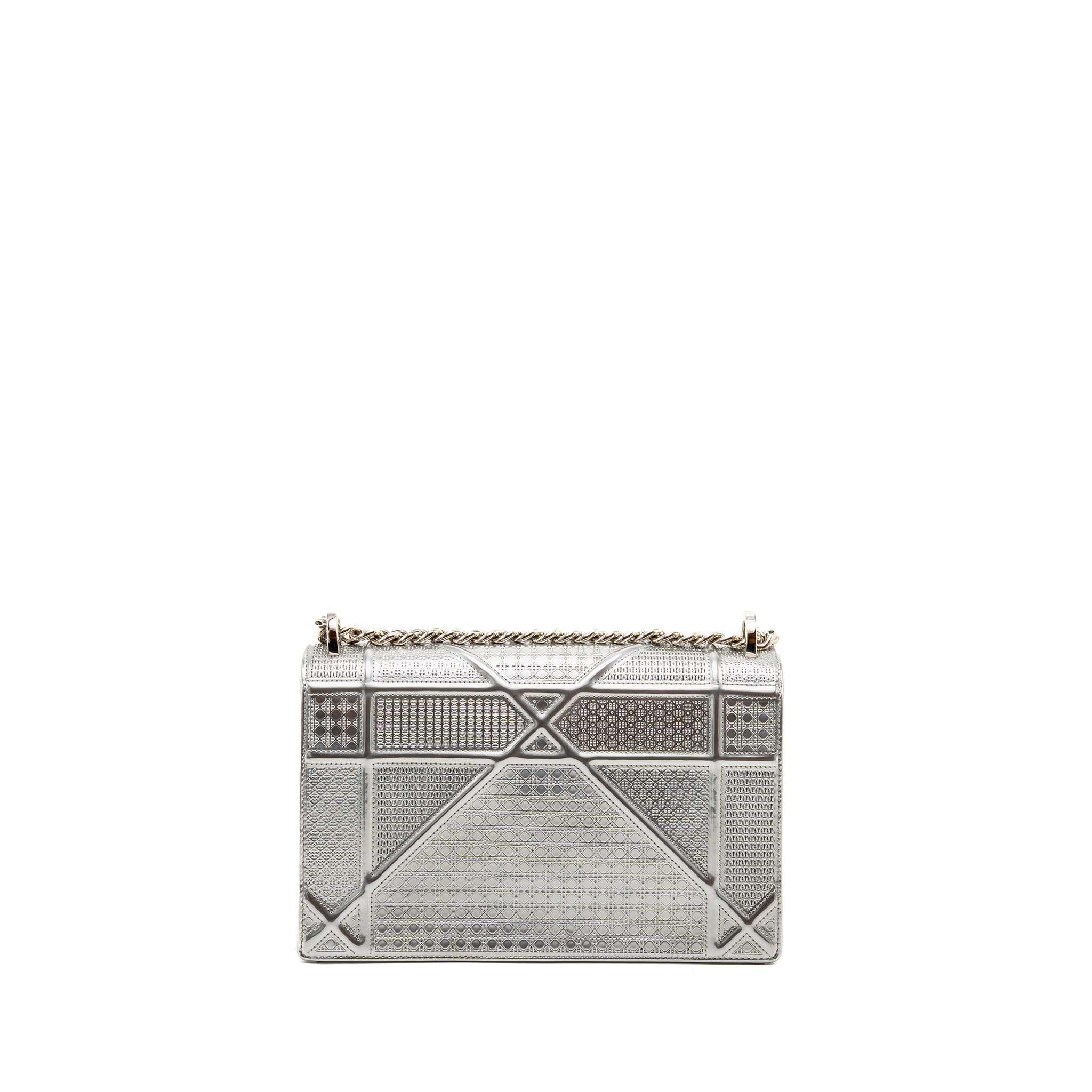 dior-diorama-flap-bag-patent-micro-cannage-leather-metallic-silver-shw