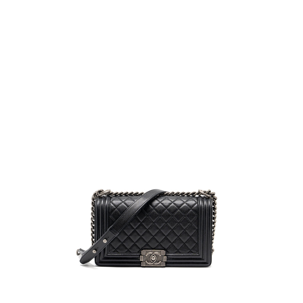 chanel-medium-boy-bag-caviar-black-ruthenium-hardware