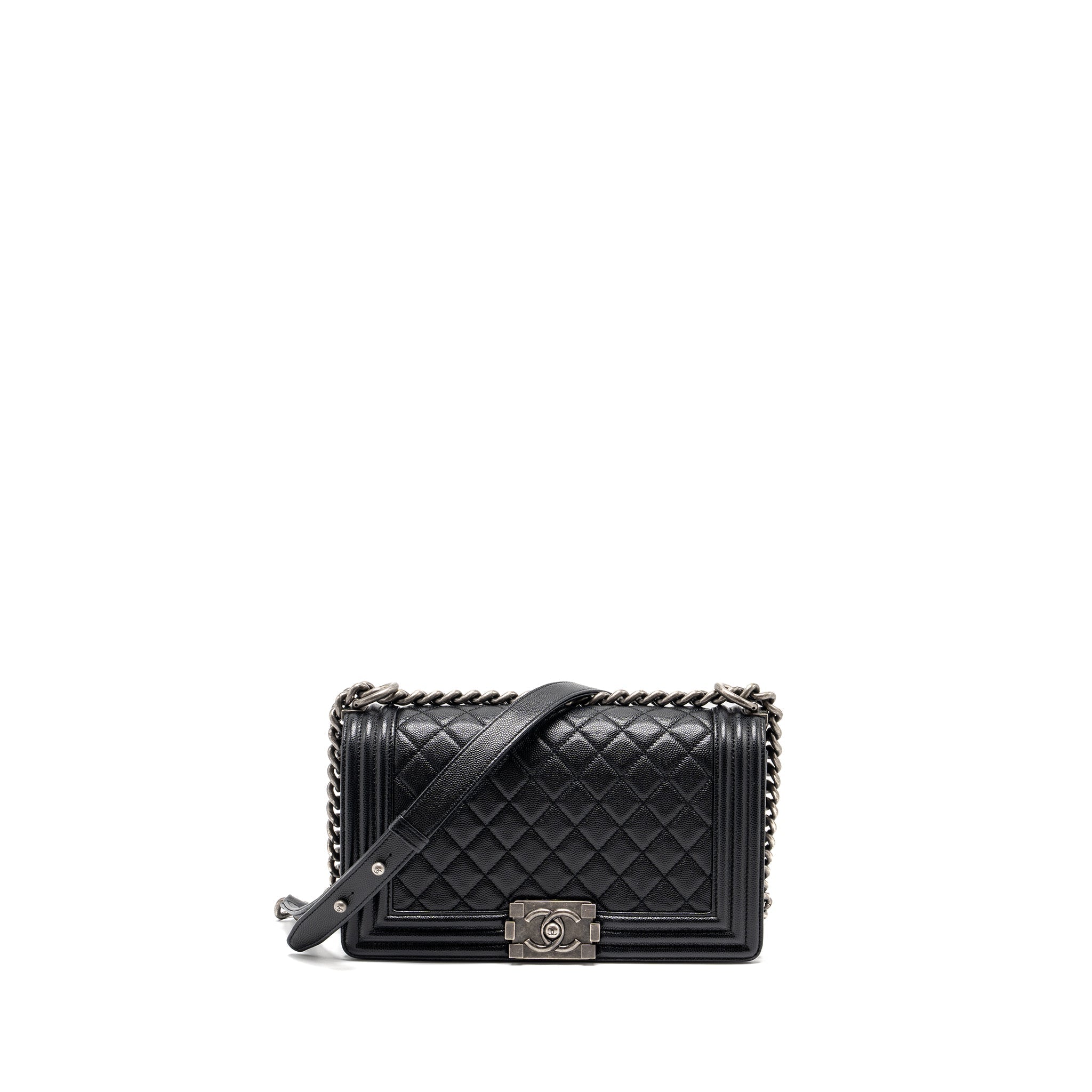 chanel-medium-boy-bag-caviar-black-ruthenium-hardware