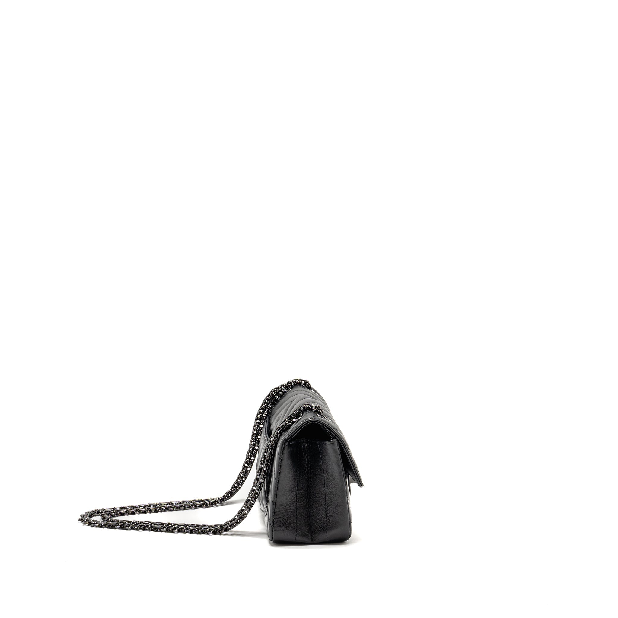chanel-mini-2-55-reissue-chevron-calfskin-so-black-2
