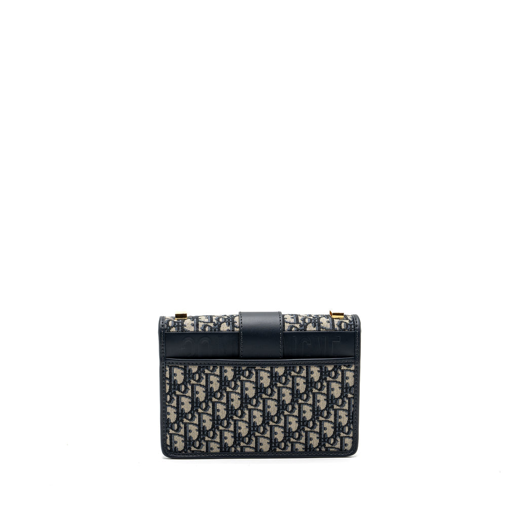dior-montaigne-30-medium-bag-oblique-jacquard-ghw-1