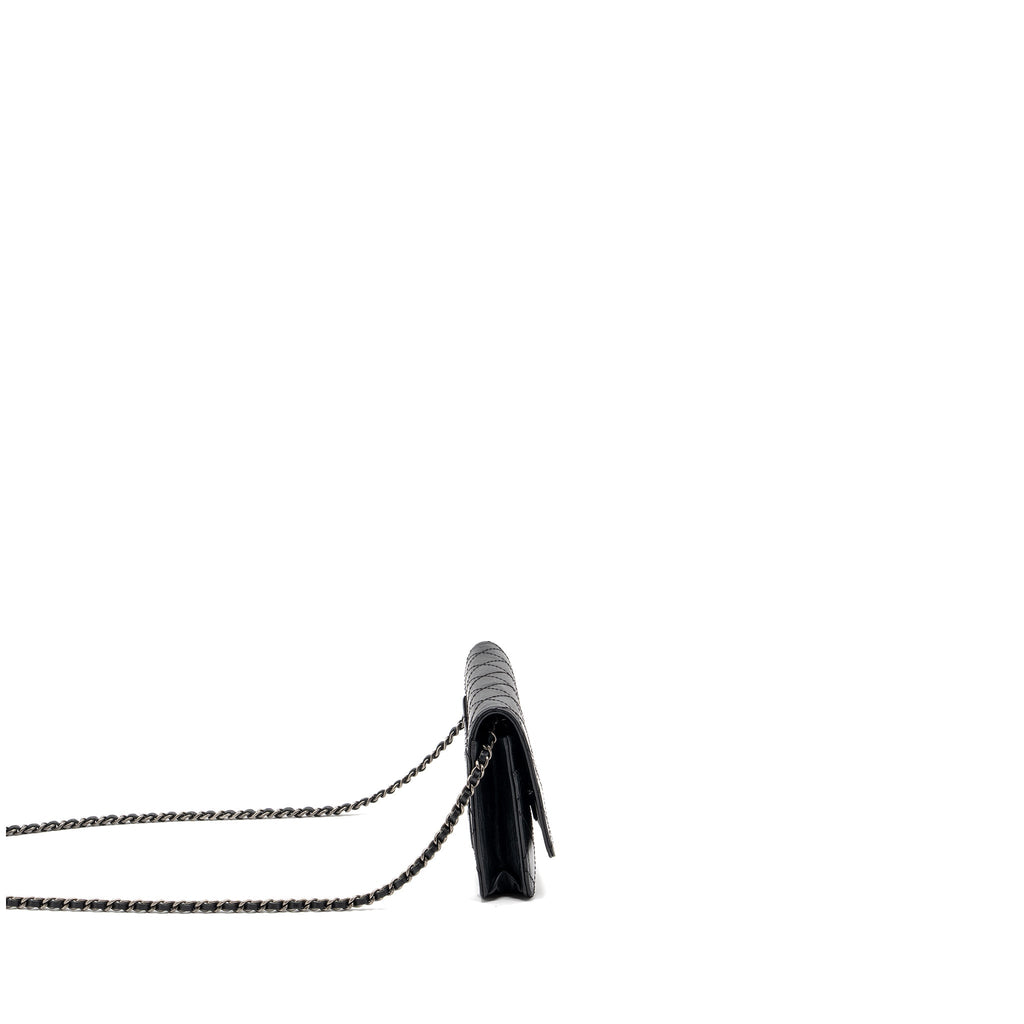 chanel-2-55-reissue-wallet-on-chain-calfskin-black-ruthenium-hardware