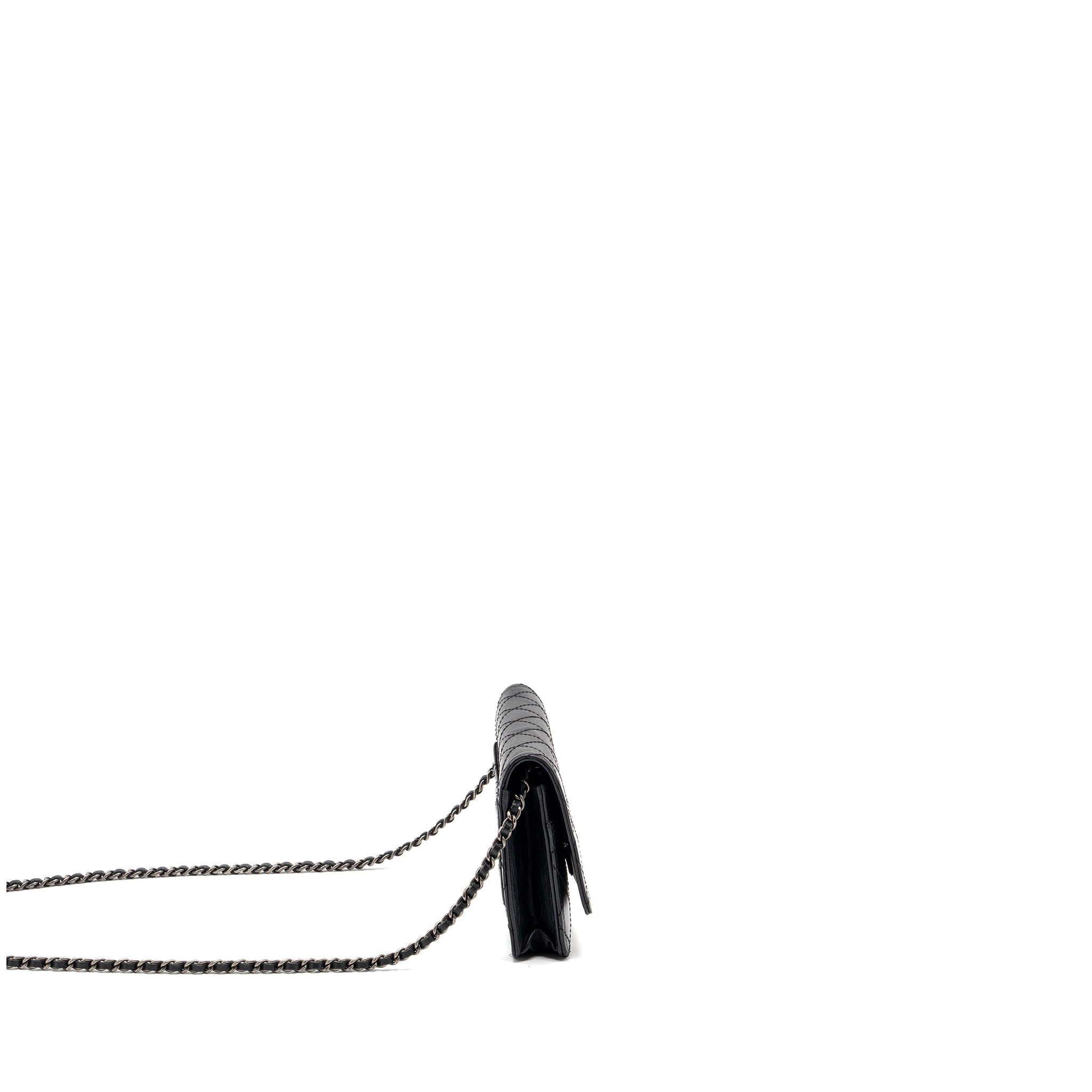 chanel-2-55-reissue-wallet-on-chain-calfskin-black-ruthenium-hardware