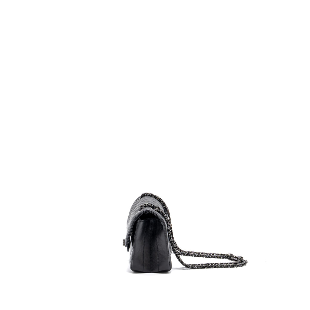copy-of-chanel-mini-2-55-reissue-flap-bag-chevron-calfskin-so-black
