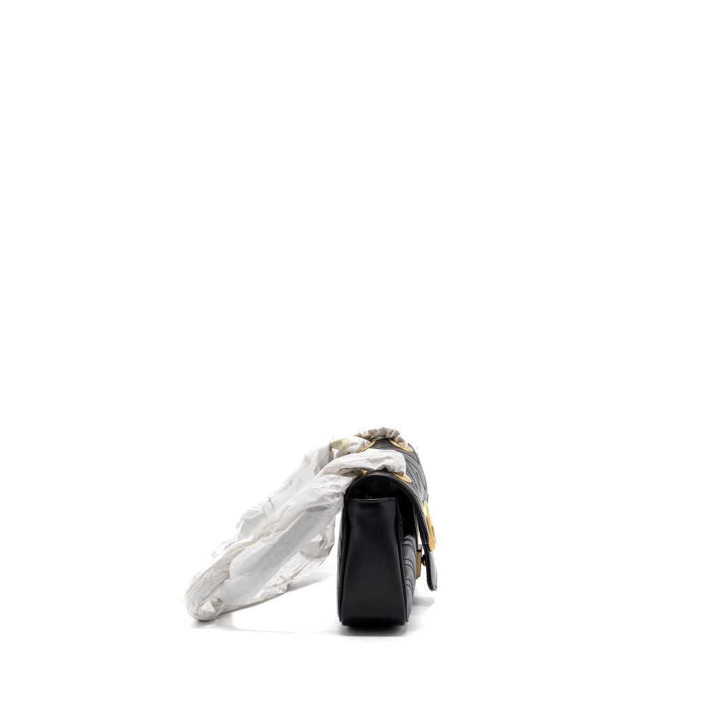 gucci-mini-gg-marmont-matelasse-bag-leather-black-ghw