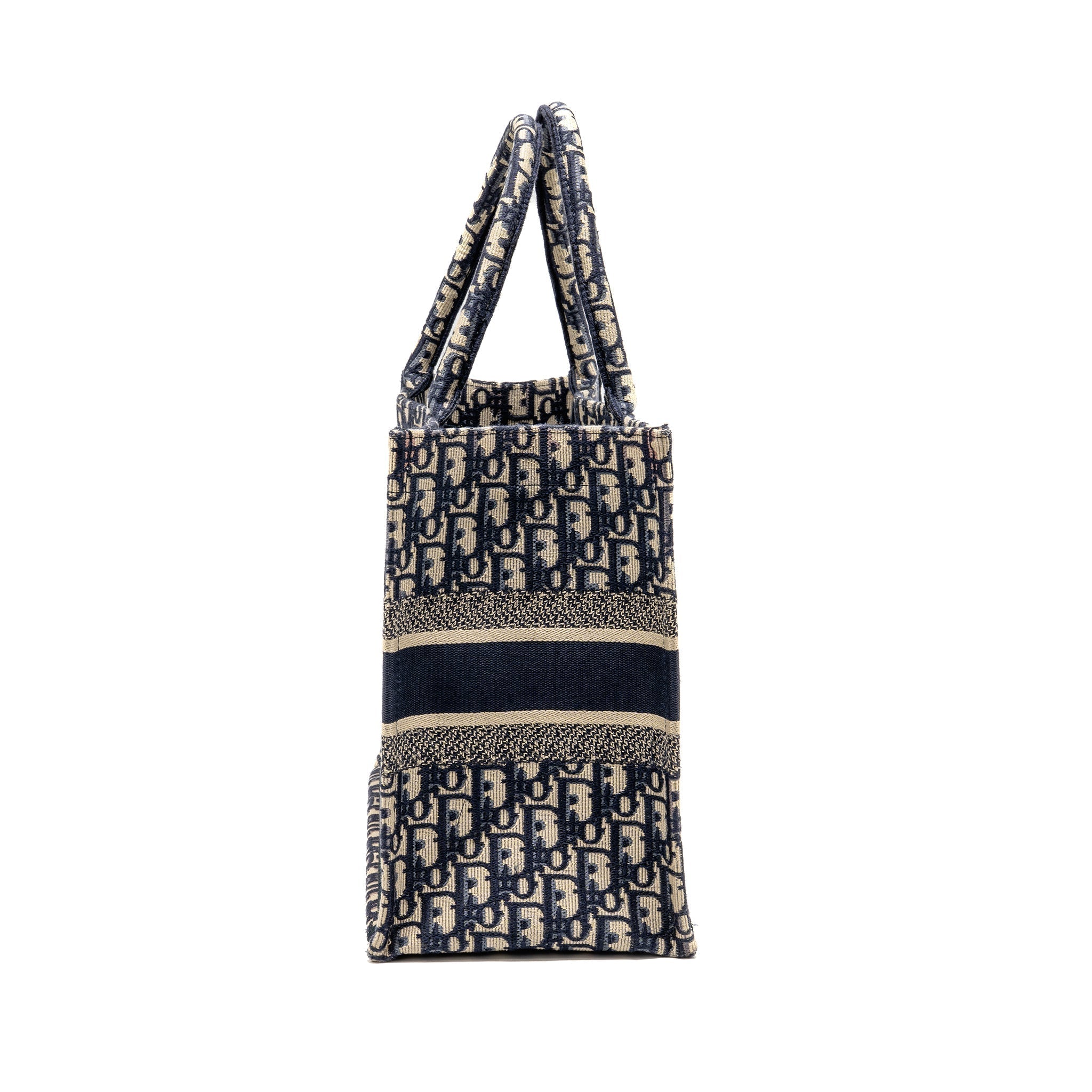 dior-medium-book-tote-oblique-embroidery-ecru-blue