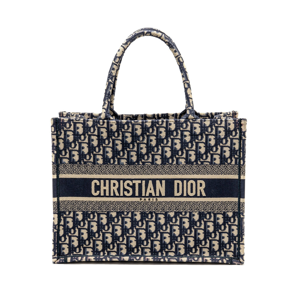 dior-medium-book-tote-oblique-embroidery-ecru-blue