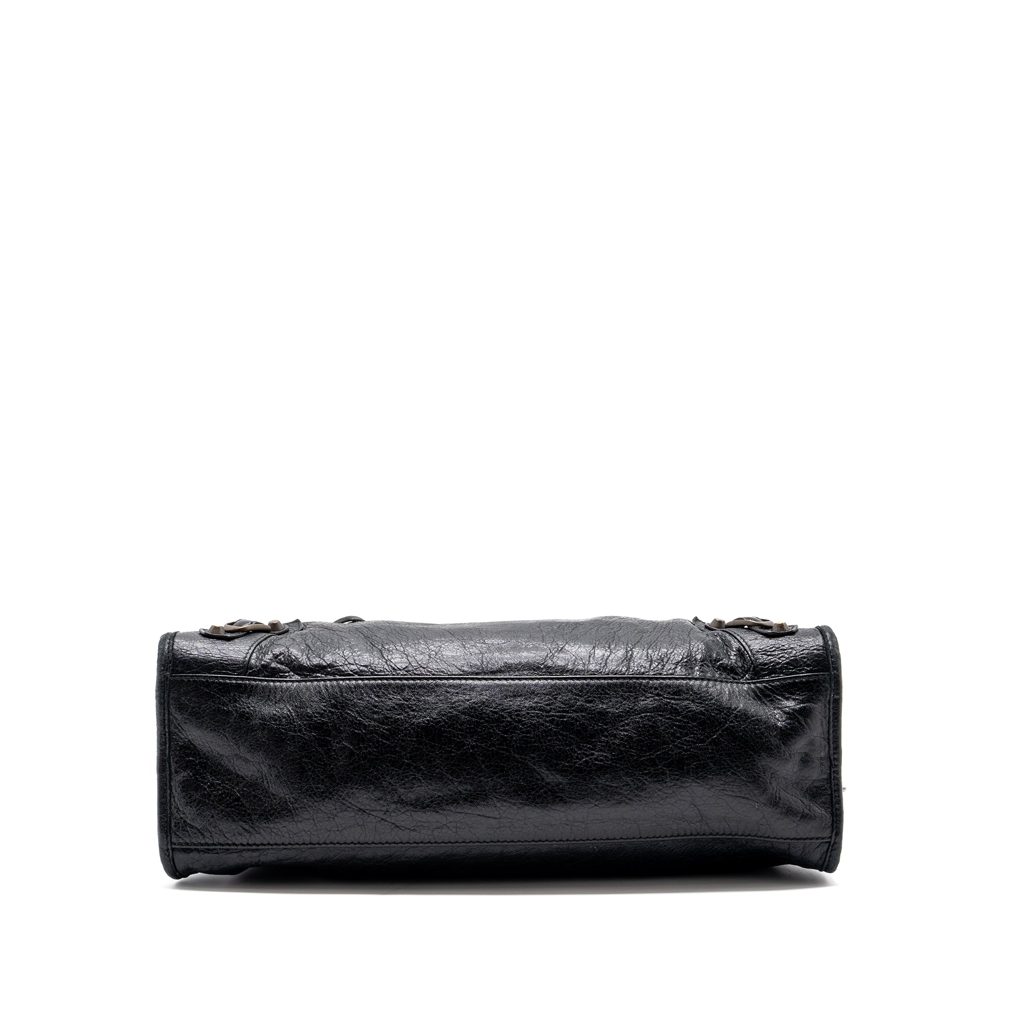 balenciaga-classic-city-bag-leather-black-ruthenium-gold-hardware