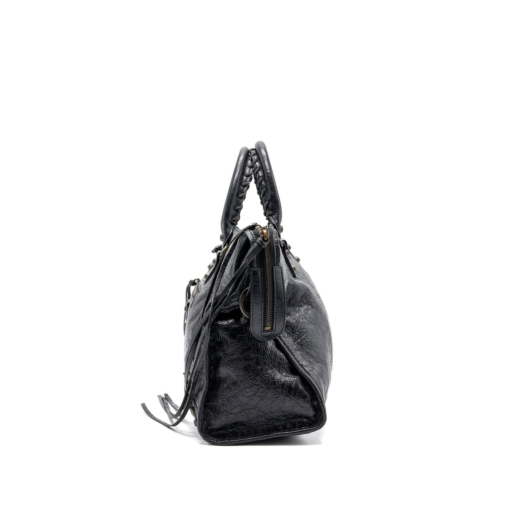 balenciaga-classic-city-bag-leather-black-ruthenium-gold-hardware