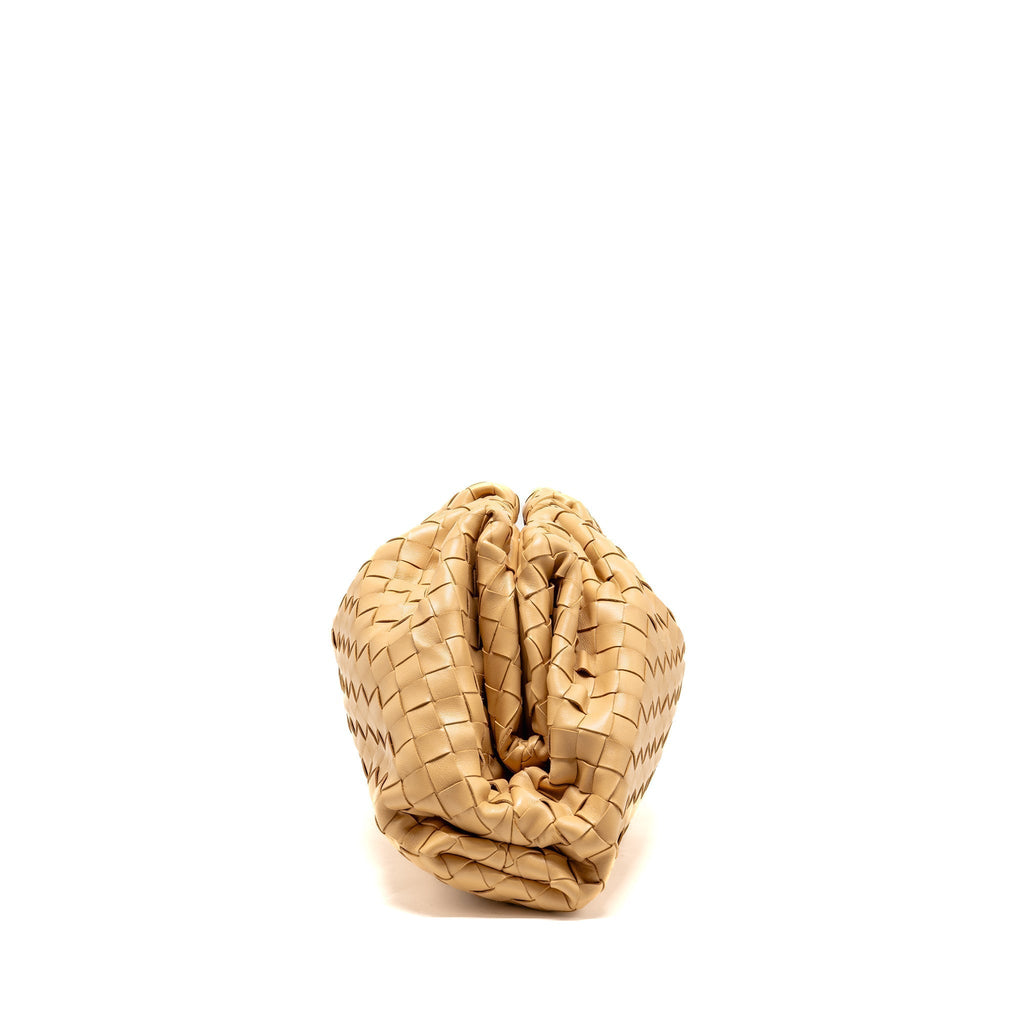 bottega-veneta-pouch-intrecciato-leather-beige-ghw