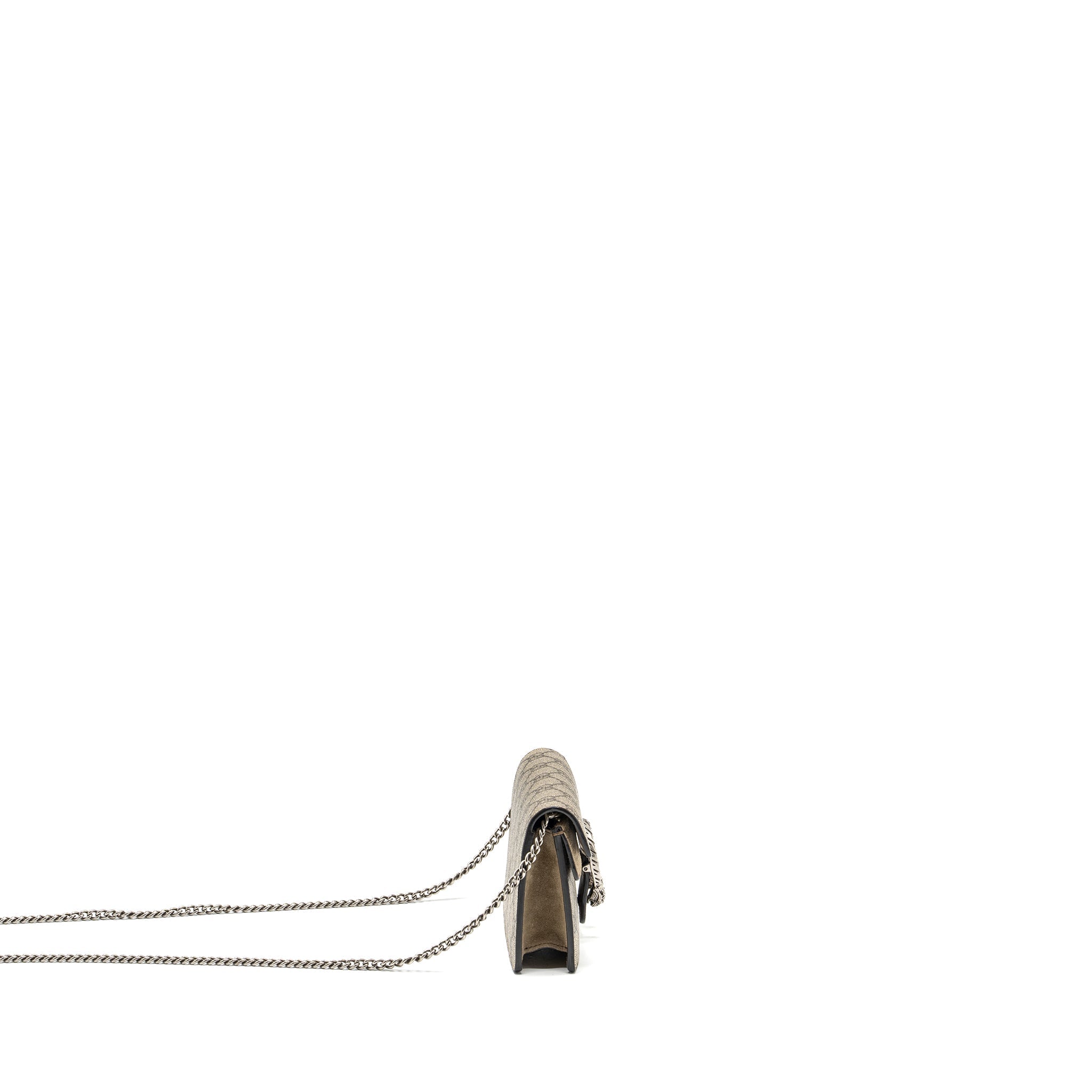 gucci-dionysus-gg-supreme-super-mini-bag-beige-2
