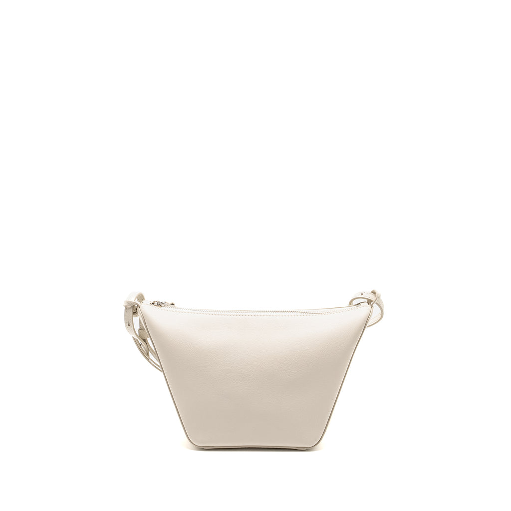 loewe-mini-hammock-hobo-classic-calfskin-white-shw