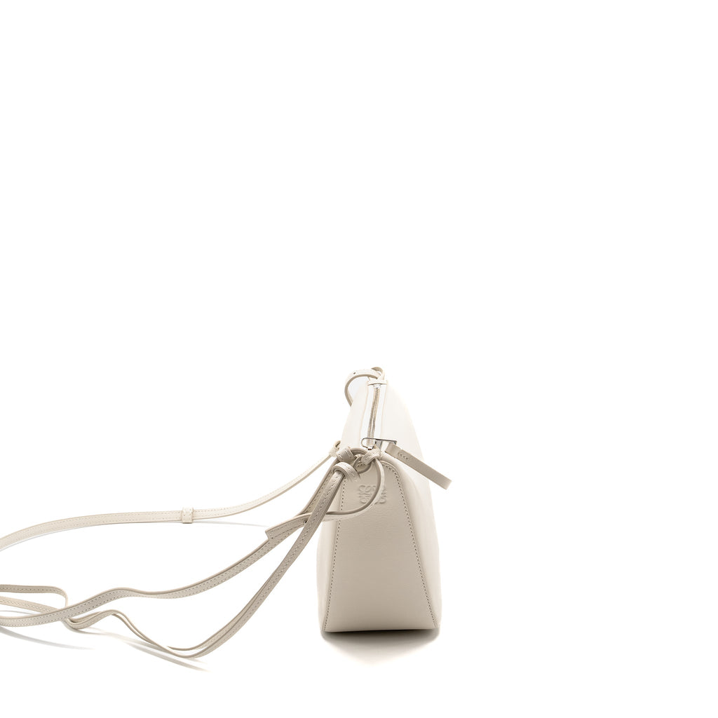 loewe-mini-hammock-hobo-classic-calfskin-white-shw