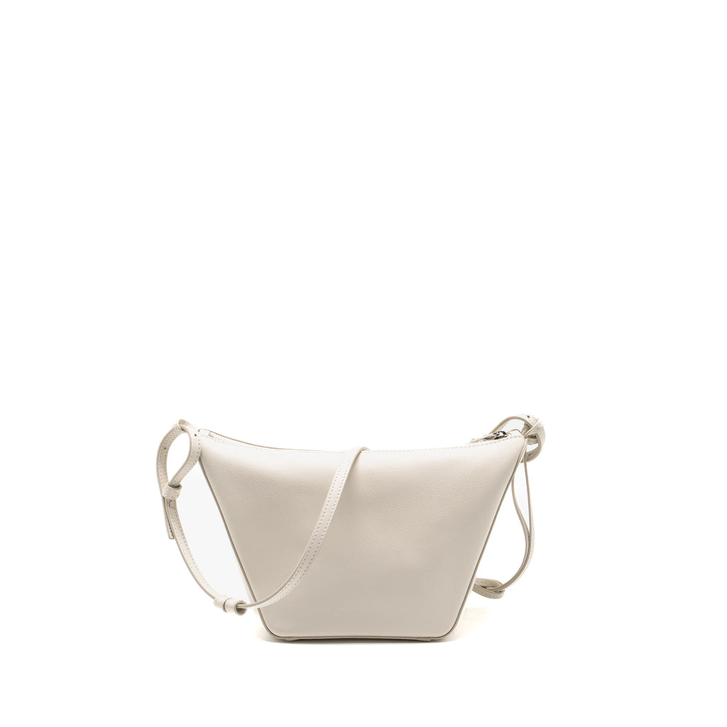 loewe-mini-hammock-hobo-classic-calfskin-white-shw