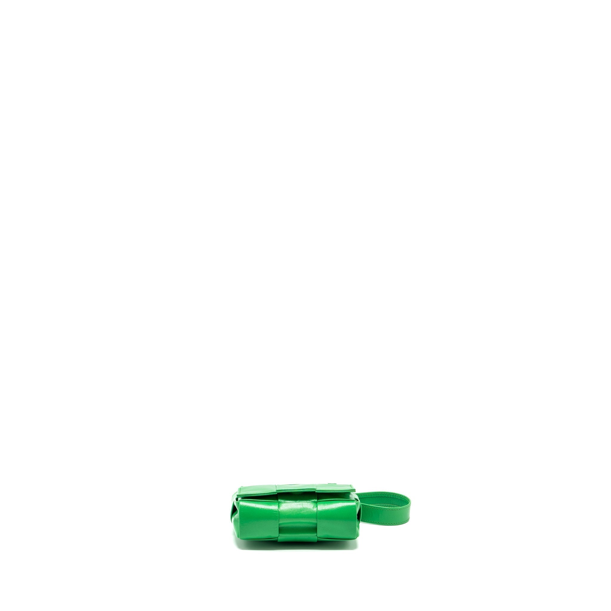 bottega-veneta-intreccio-cassette-mini-bag-lambskin-green