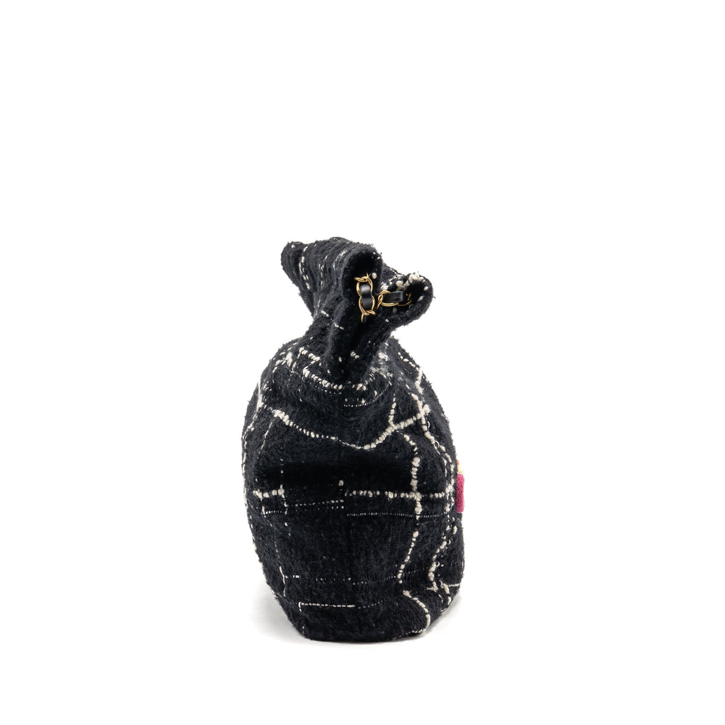 chanel-medium-22-bag-quilted-tweed-black-multicolour-microchip