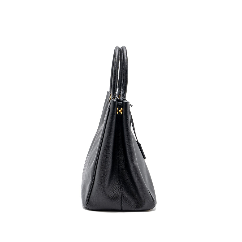 prada-large-tote-bag-saffiano-calfskin-black-ghw