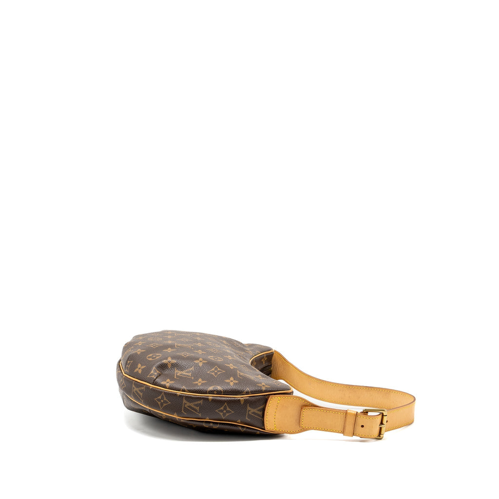 louis-vuitton-vintage-loop-shoulder-bag-monogram-canvas-ghw