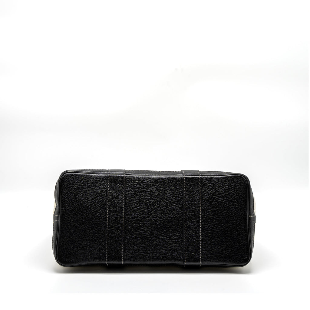 hermes-garden-party-36-canvas-black-white-shw-stamp-square-l