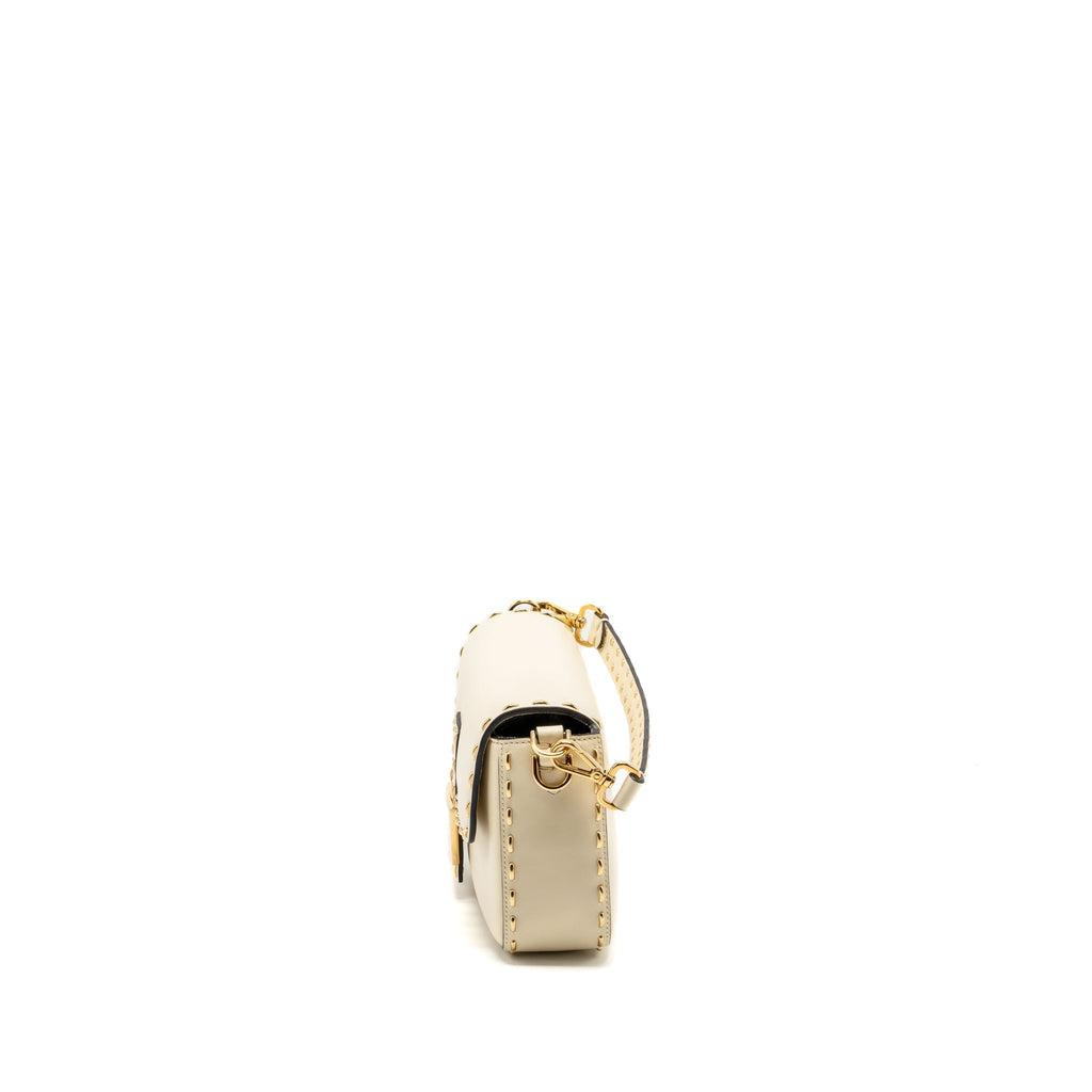 fendi-vitello-king-metal-stitch-baguette-lambskin-white-ghw