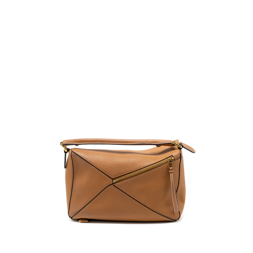loewe-puzzle-bag-in-grained-calfskin-gold-ghw