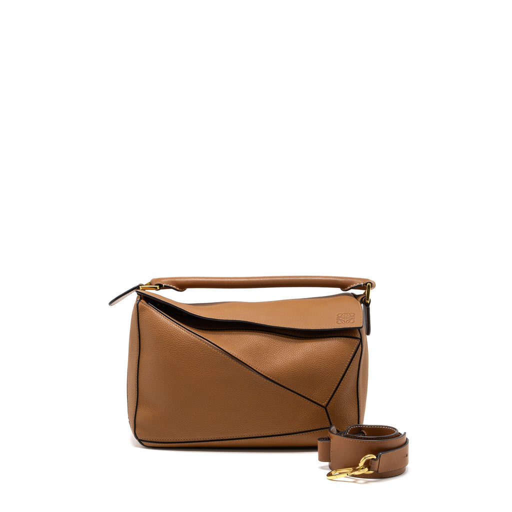 loewe-puzzle-bag-in-grained-calfskin-gold-ghw