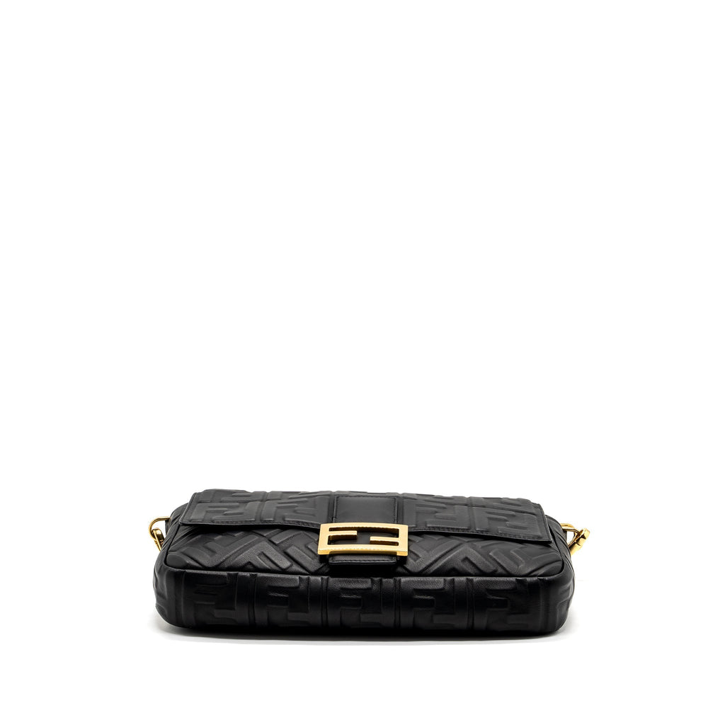 fendi-large-baguette-bag-nappa-black-ghw