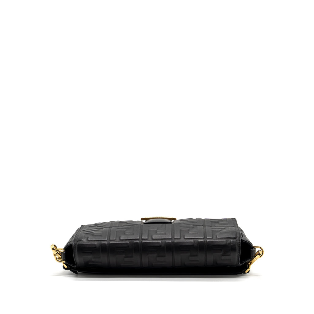 fendi-large-baguette-bag-nappa-black-ghw