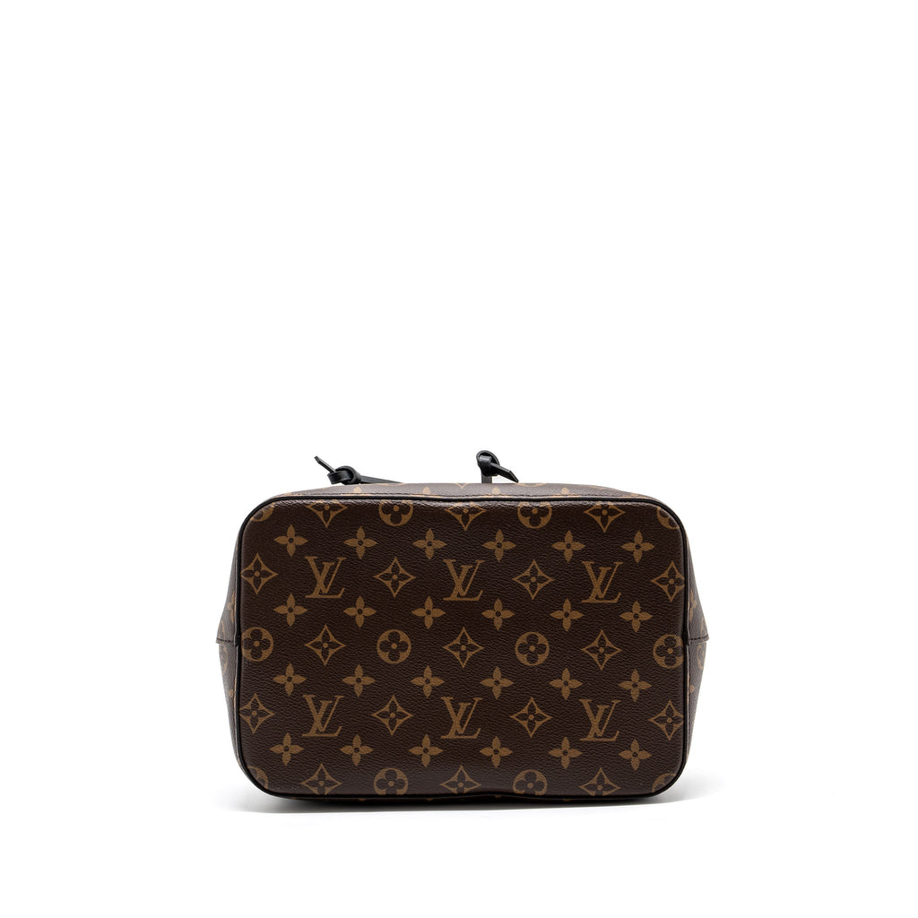 louis-vuitton-neonoe-monogram-canvas-black-ghw-3