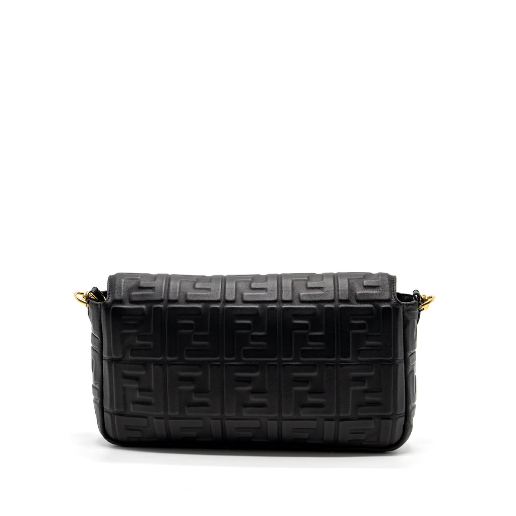 fendi-large-baguette-bag-nappa-black-ghw