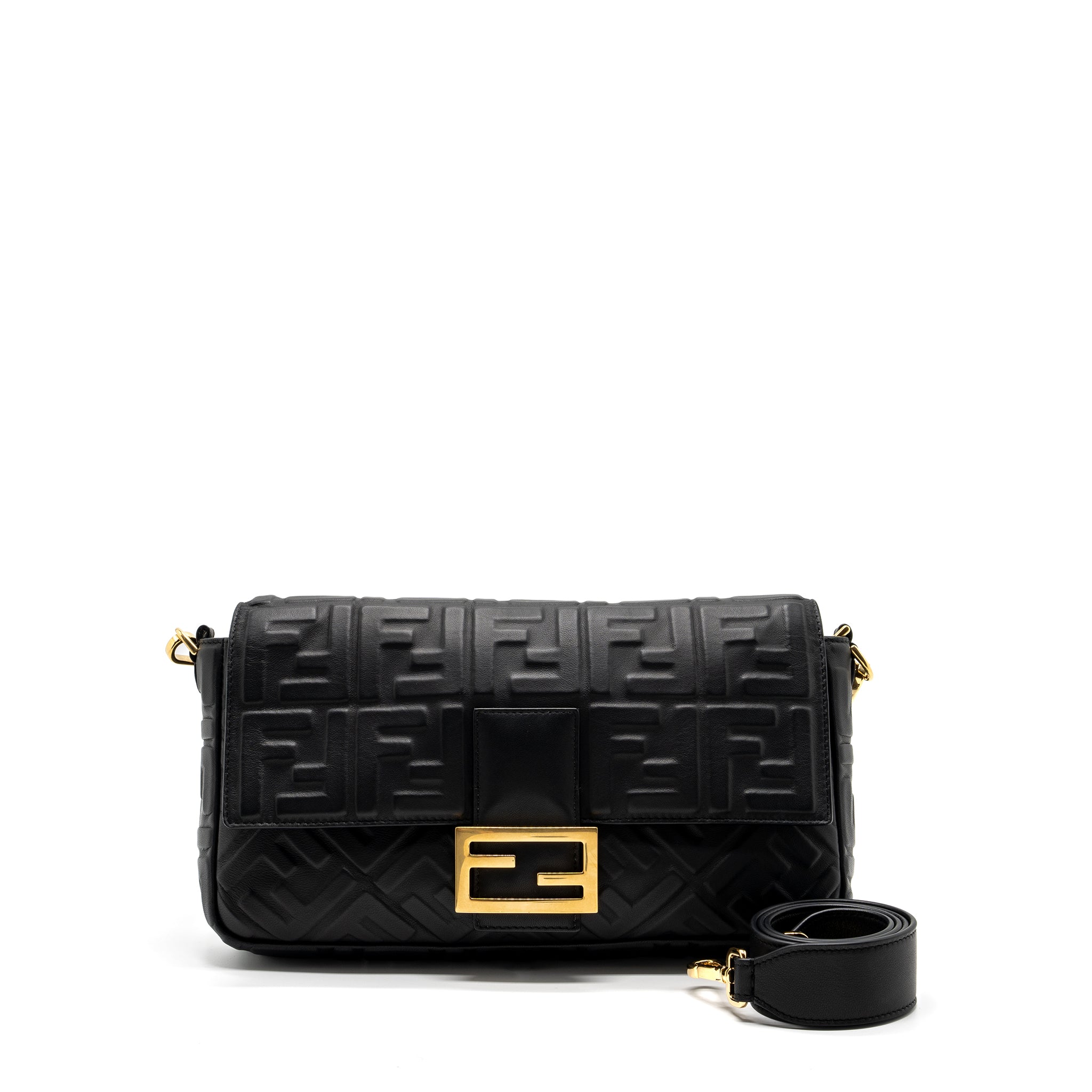 fendi-large-baguette-bag-nappa-black-ghw