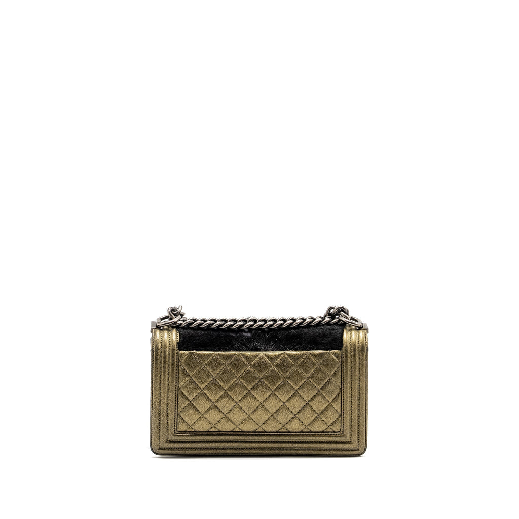 chanel-medium-boy-bag-horsehair-calfskin-black-gold-ruthenium-hardware