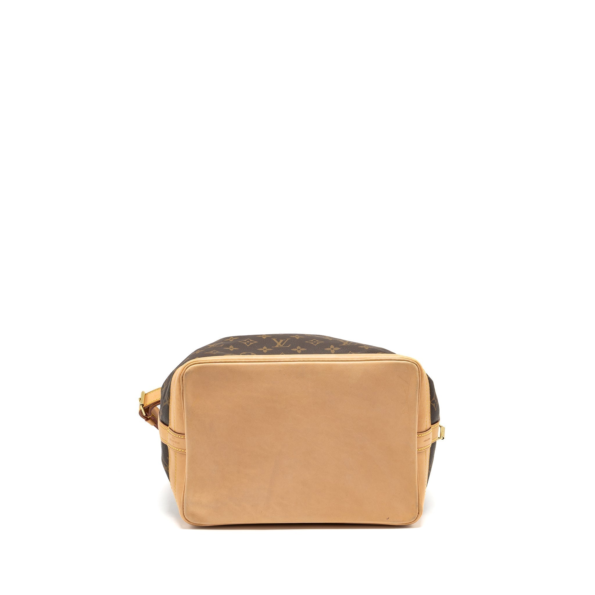 louis-vuitton-noe-bucket-bag-monogram-canvas-ghw