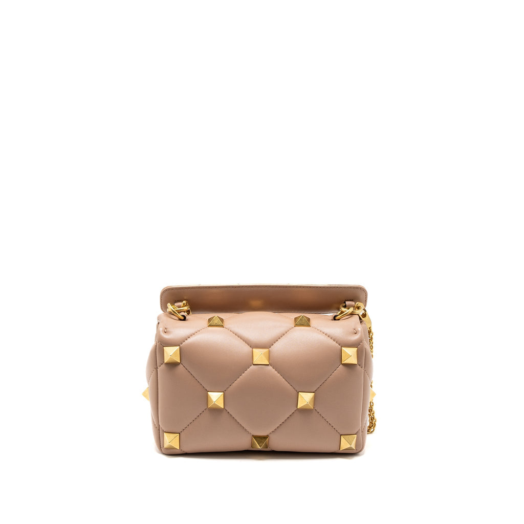 valentino-medium-roman-stud-shoulder-bag-nappa-poudre-ghw