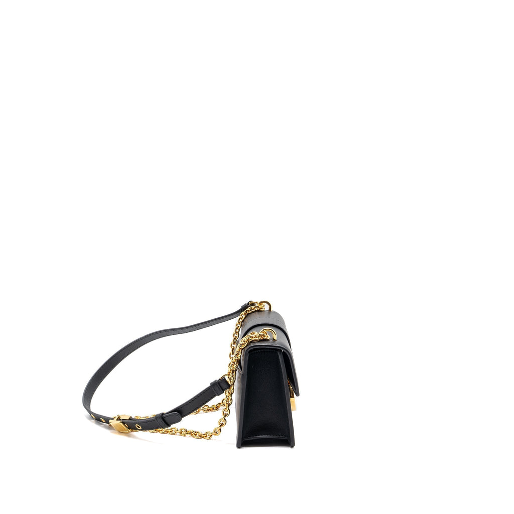dior-30-montaigne-east-west-bag-with-chain-calfskin-black-ghw