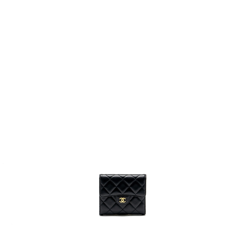 chanel-classic-compact-wallet-lambskin-black-ghw