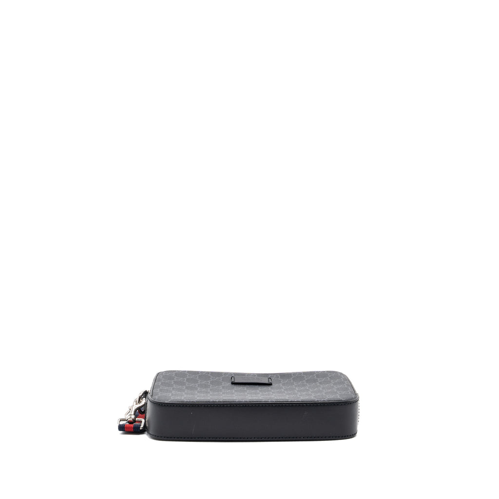 gucci-clutch-gg-supreme-canvas-black-shw