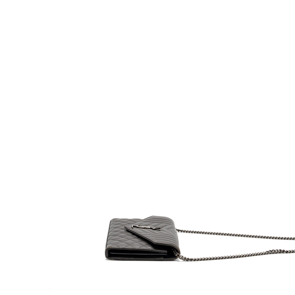 saint-laurent-ysl-envelop-chain-bag-calfskin-dark-grey-shw