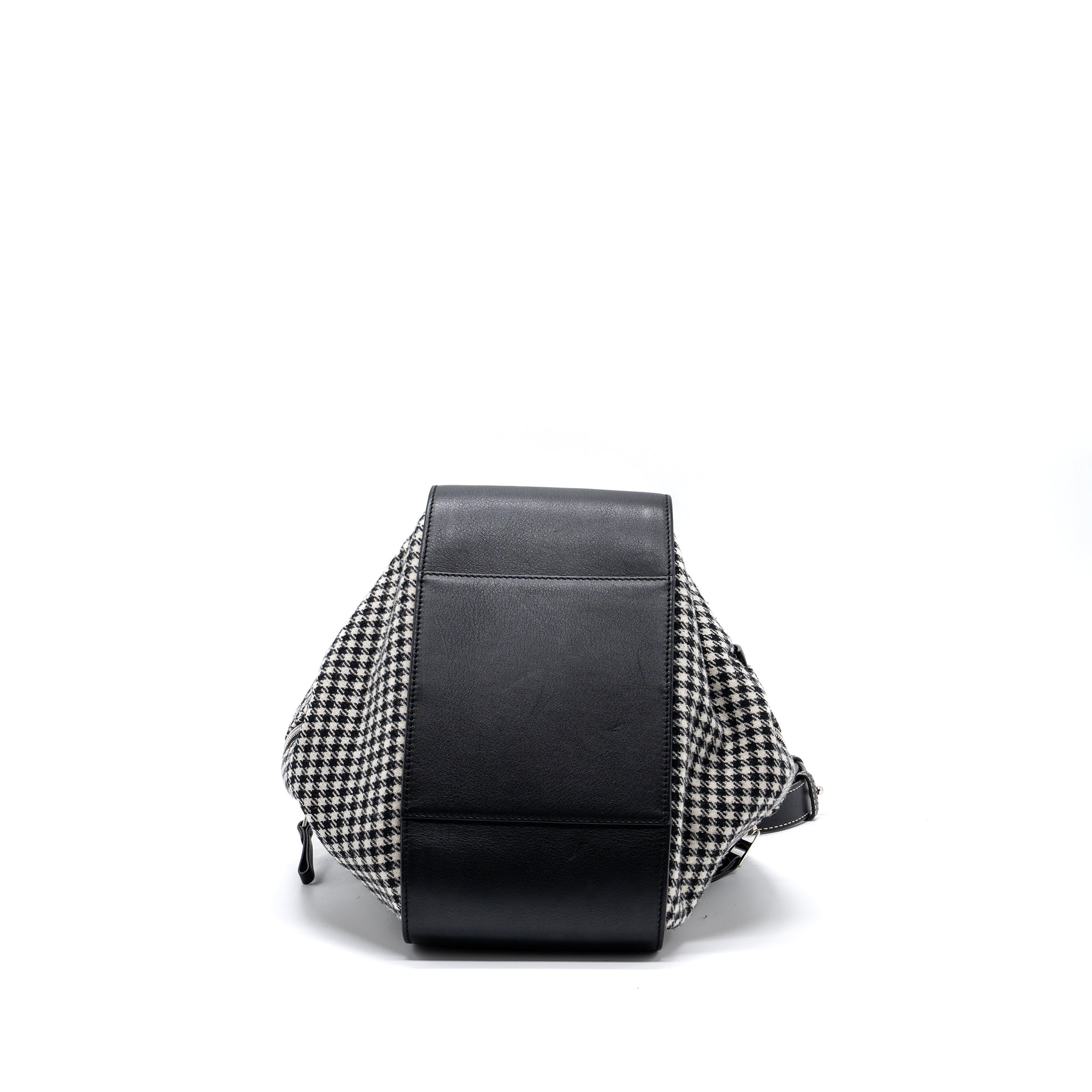 loewe-small-hammock-bag-calfskin-fabric-multicolor-black-white-shw