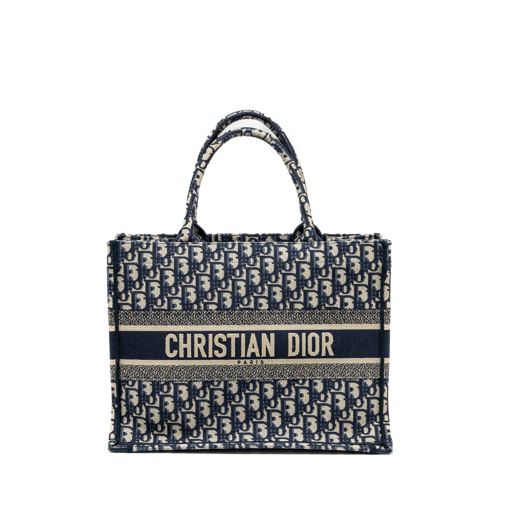 dior-medium-book-tote-blue-dior-oblique-embroidery-2
