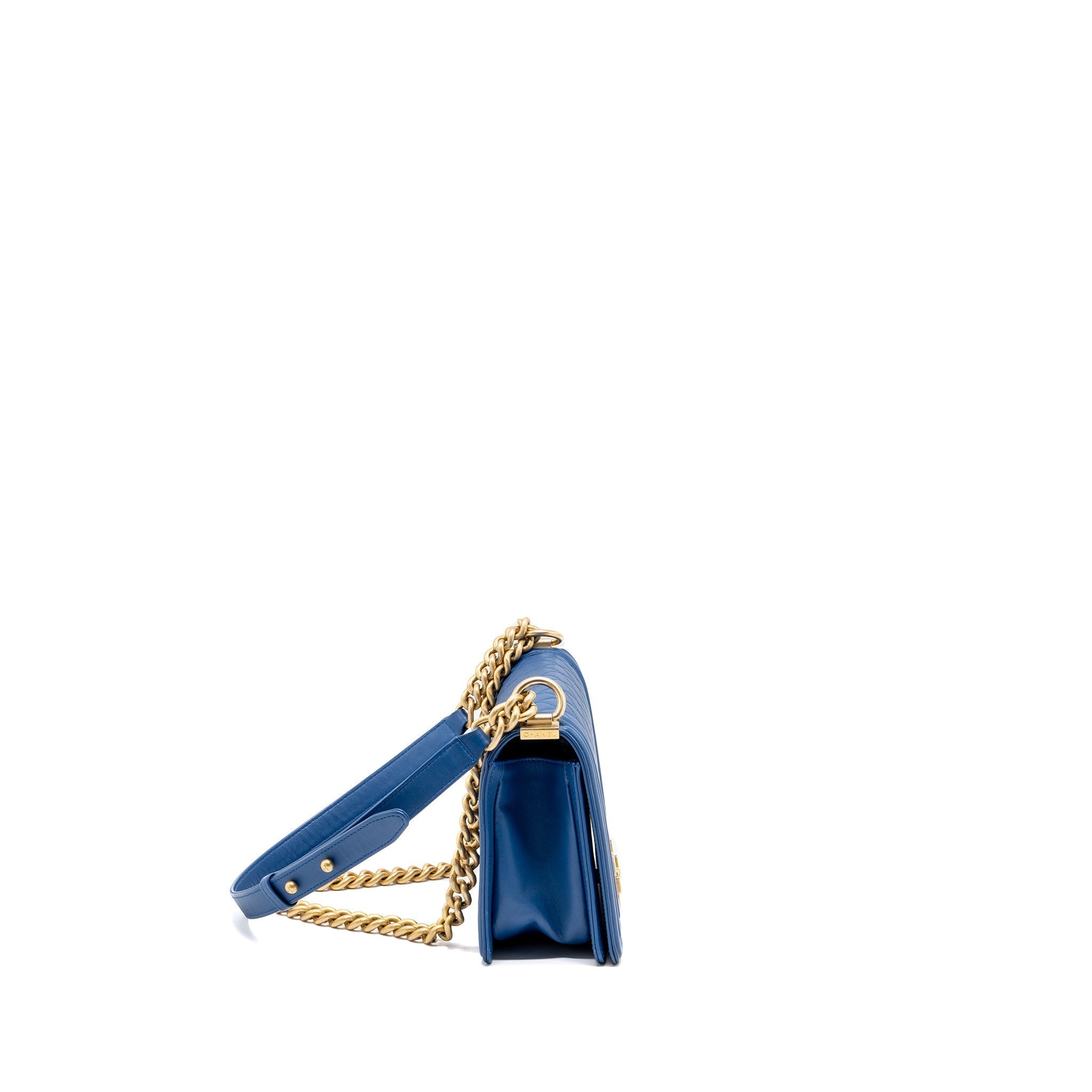 chanel-medium-boy-bag-calfskin-blue-ghw-2
